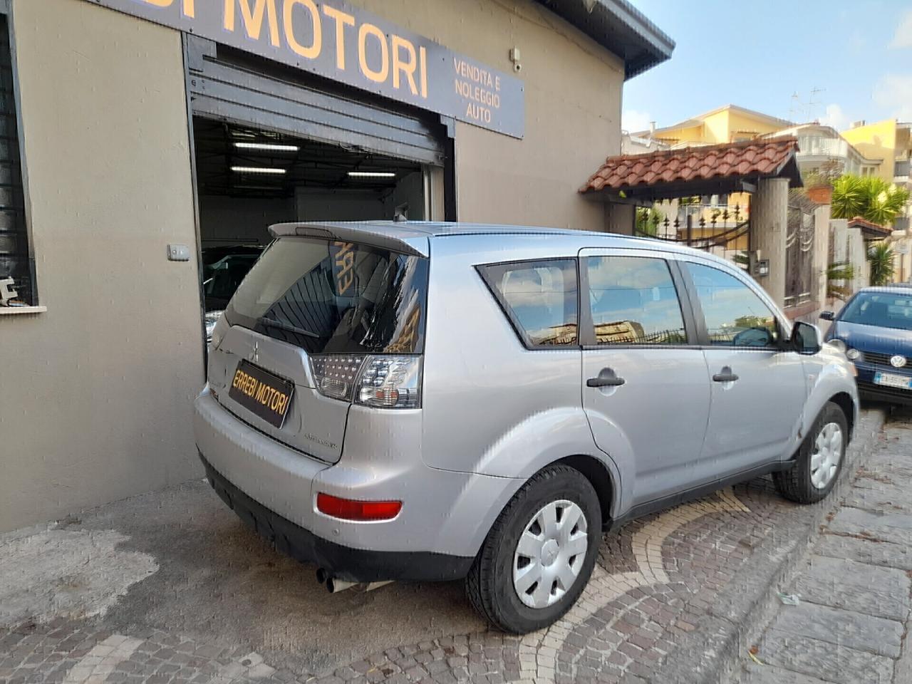 Mitsubishi Outlander 2.0 4X4