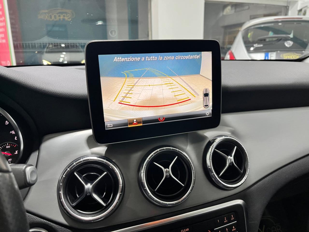 MERCEDES CLA SHOOTING BRAKE 200D *TETTO * PREMIUM *UNICOPROPRIETARIO