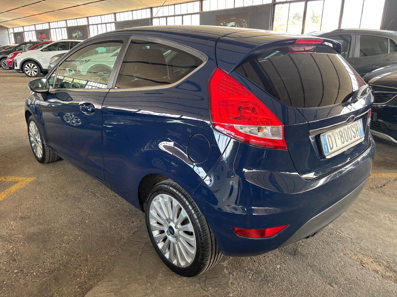 Ford Fiesta 1.2 60KW 82CV 3 porte Titanium NEOPATENTATO