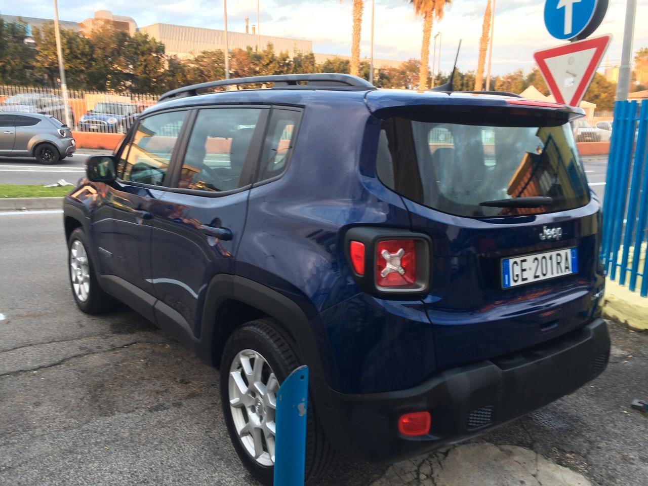 Jeep Renegade limited 1.0 benzina tagliandata con garanzia 12 mesi !