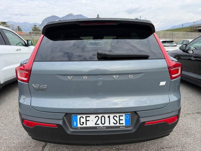 VOLVO XC40 T5 Recharge Plug-in Hybrid R-design