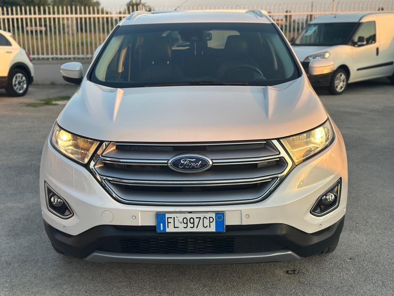 Ford Edge. 2017 2.0 Diesel 210 CV AWD AUT. Titanium
