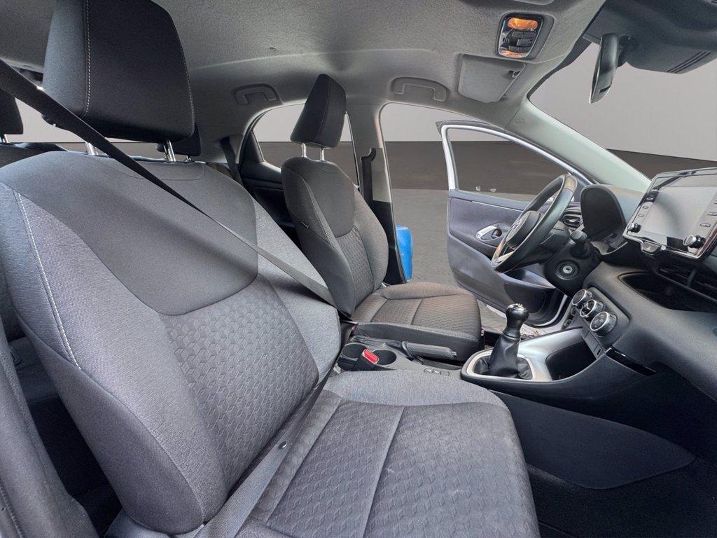 TOYOTA Yaris 1.0 active del 2023