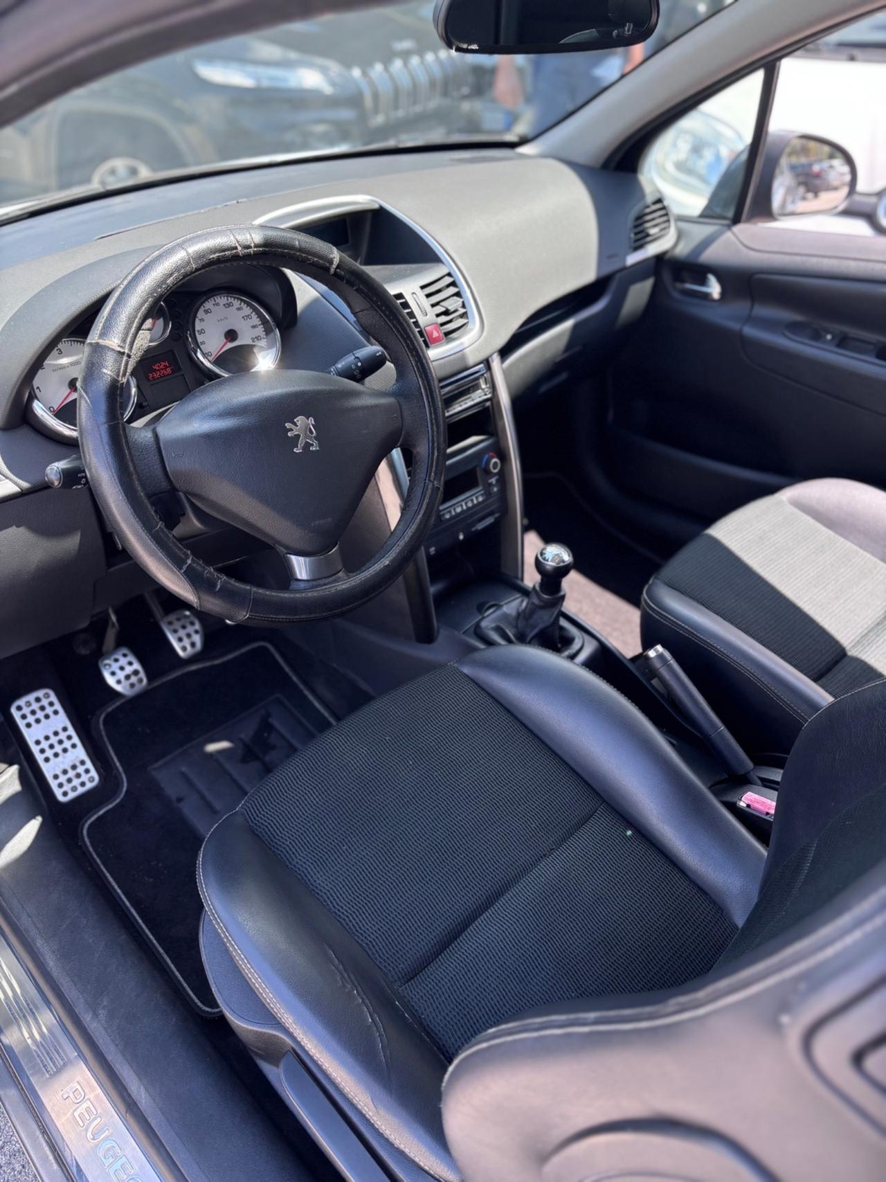 Peugeot 207 1.6 8V HDi 93CV 3p. Active