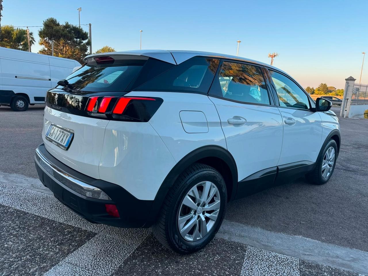 Peugeot 3008 AUTOCARRO N1