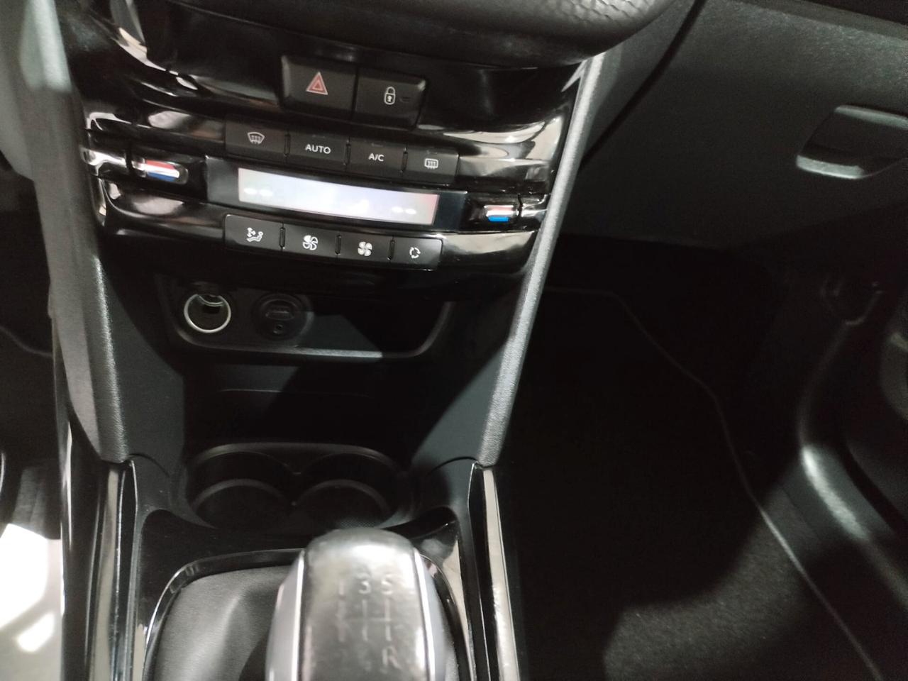 Peugeot 2008 BlueHDi 100 Allure