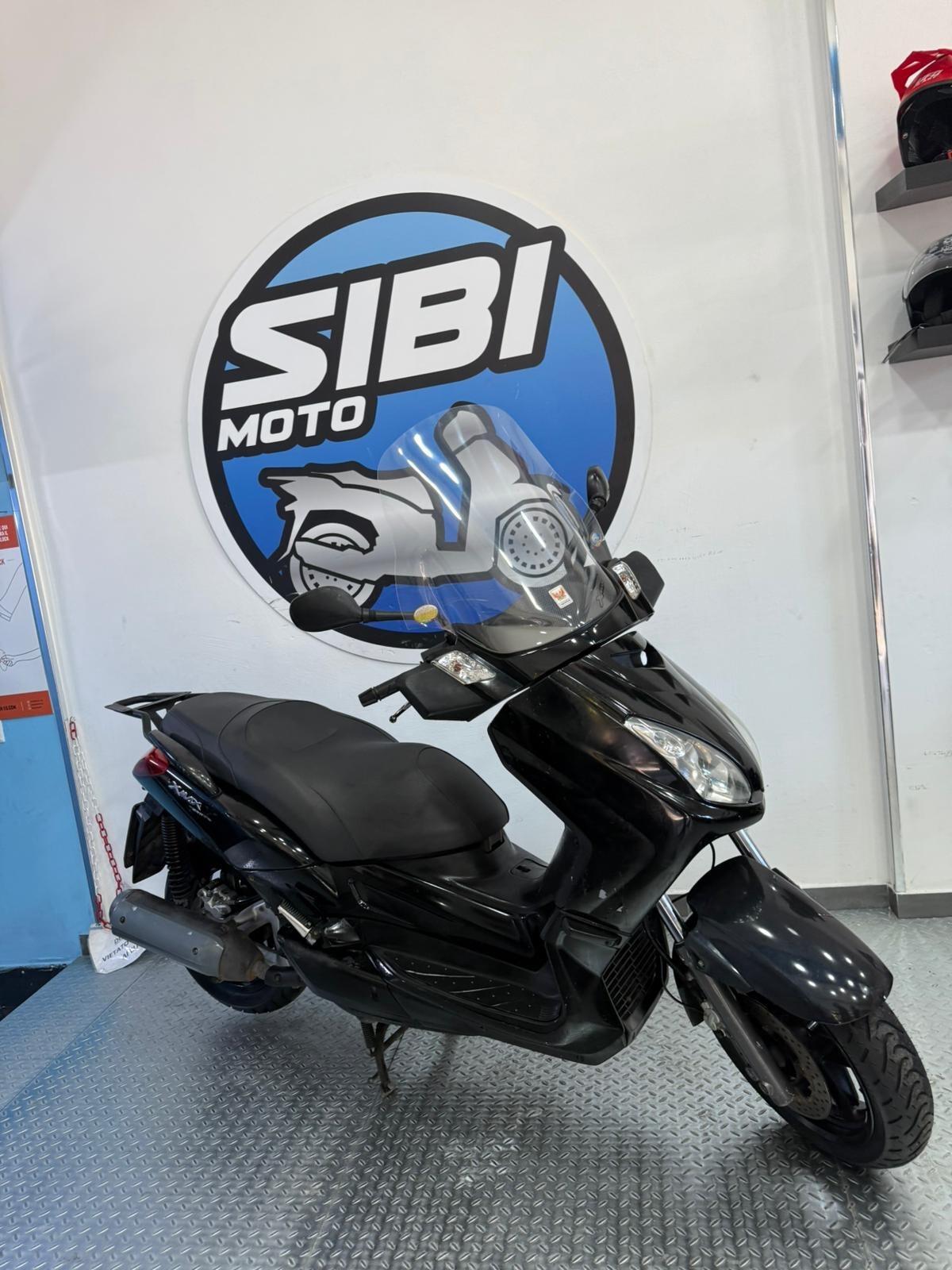 Yamaha X-Max 250