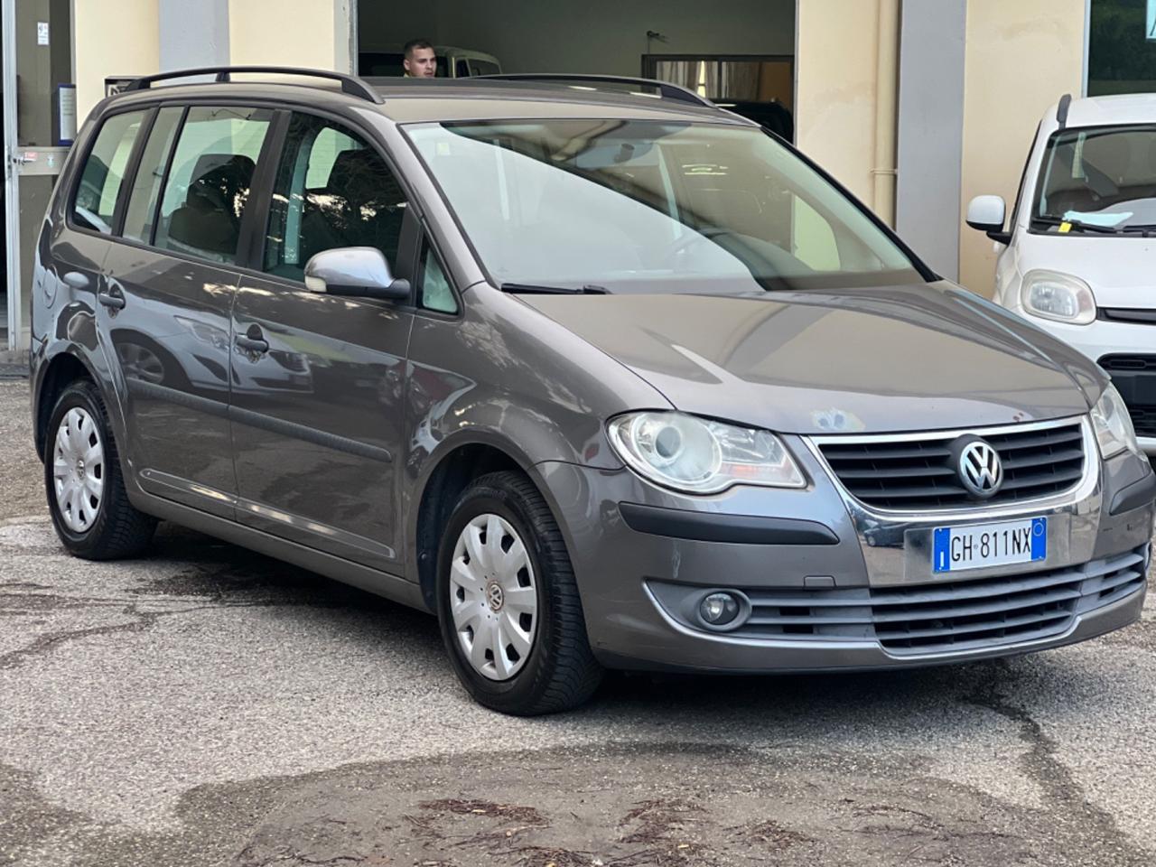 Volkswagen Touran 1.6 Trendline Bifuel G