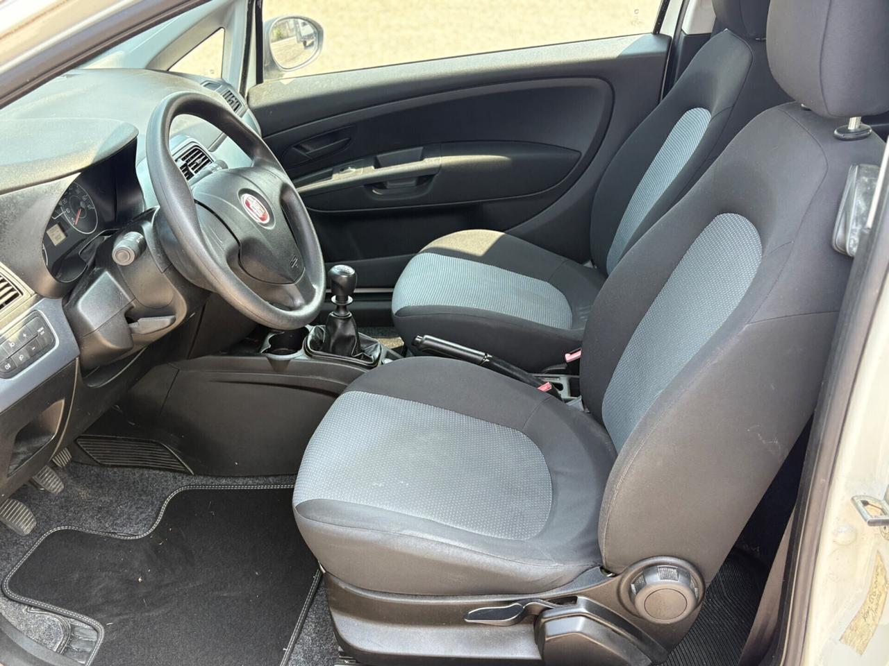 Fiat Grande Punto 1.2 BENZINA 2011 NEOPATENTATI