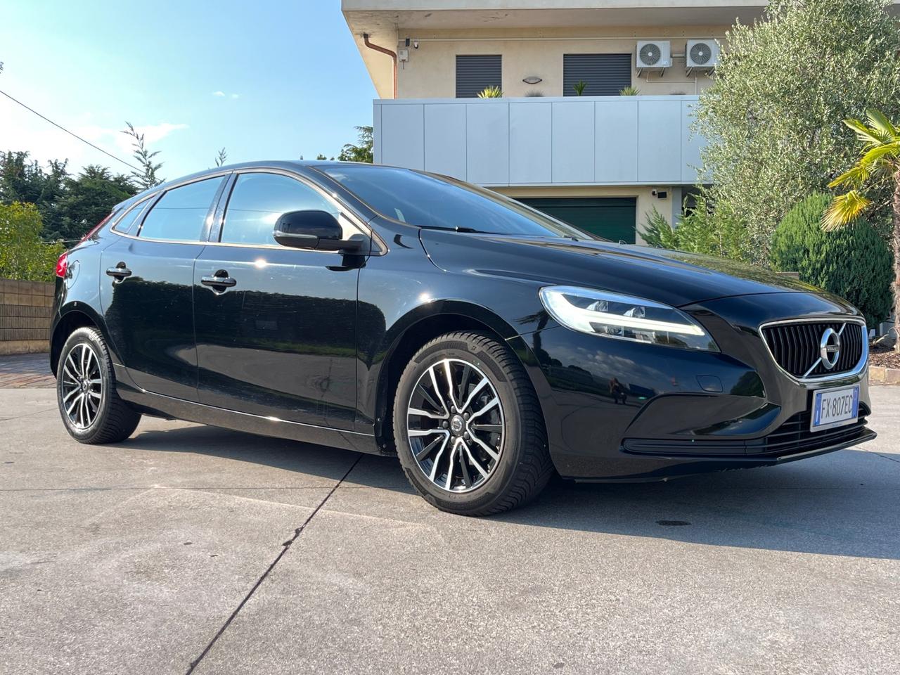 Volvo V40 D2 Business Plus ok PER Neopatentato...