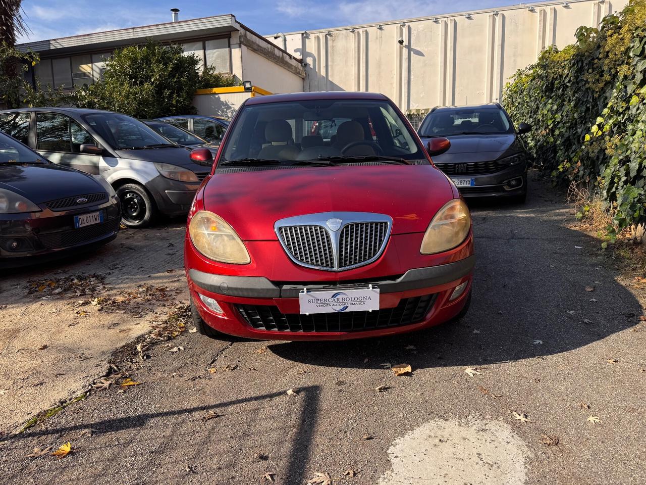 Lancia Ypsilon 1.2 16V Platino