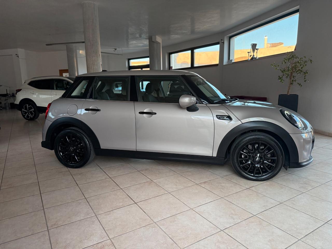 Mini 1.5 One Camden Edition Autom. FullLed Navi