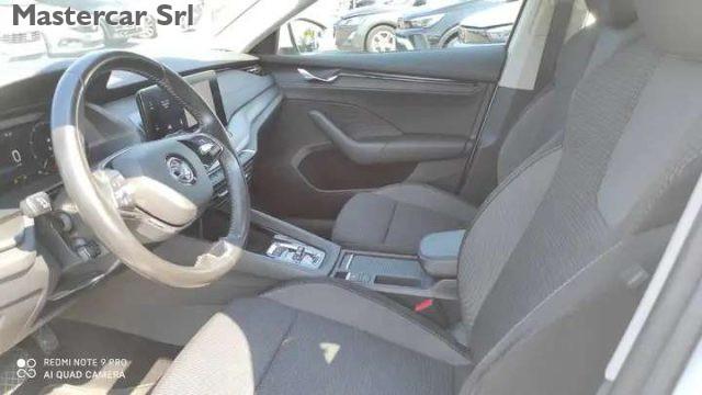 SKODA Octavia Octavia Wagon 1.0 e-tec Executive dsg -. GF253RS
