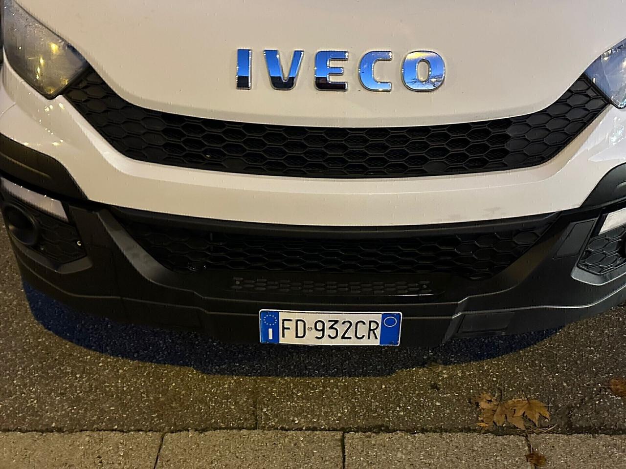 Iveco a telaio ruota singola