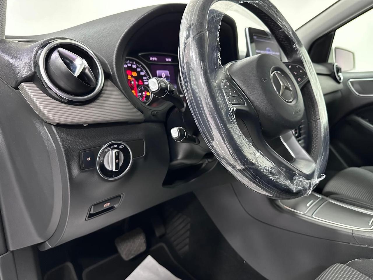Mercedes-benz B 200 d Automatic -GARANTITA-LED-2018