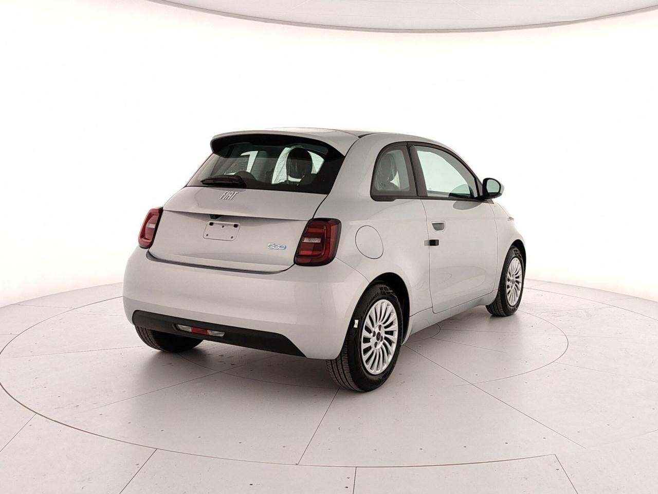 Fiat 500 Icon Berlina 42 kWh