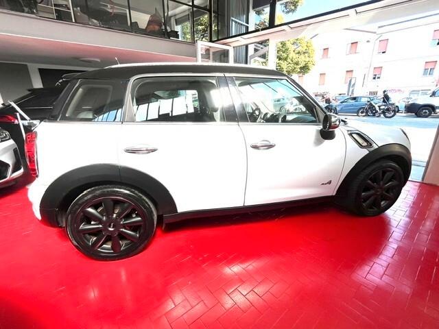 MINI COUNTRYMAN COOPER 2.0 SD BUSINESS ALL 4 AUTOMATICA NAVI CERCHI DA 18 OK NEOPATENTATI