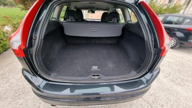 Volvo XC 60 XC60 D5 AWD Geartronic R-design