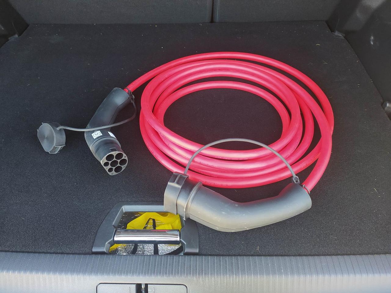 Peugeot 2008 GT e-2008 156 #8105