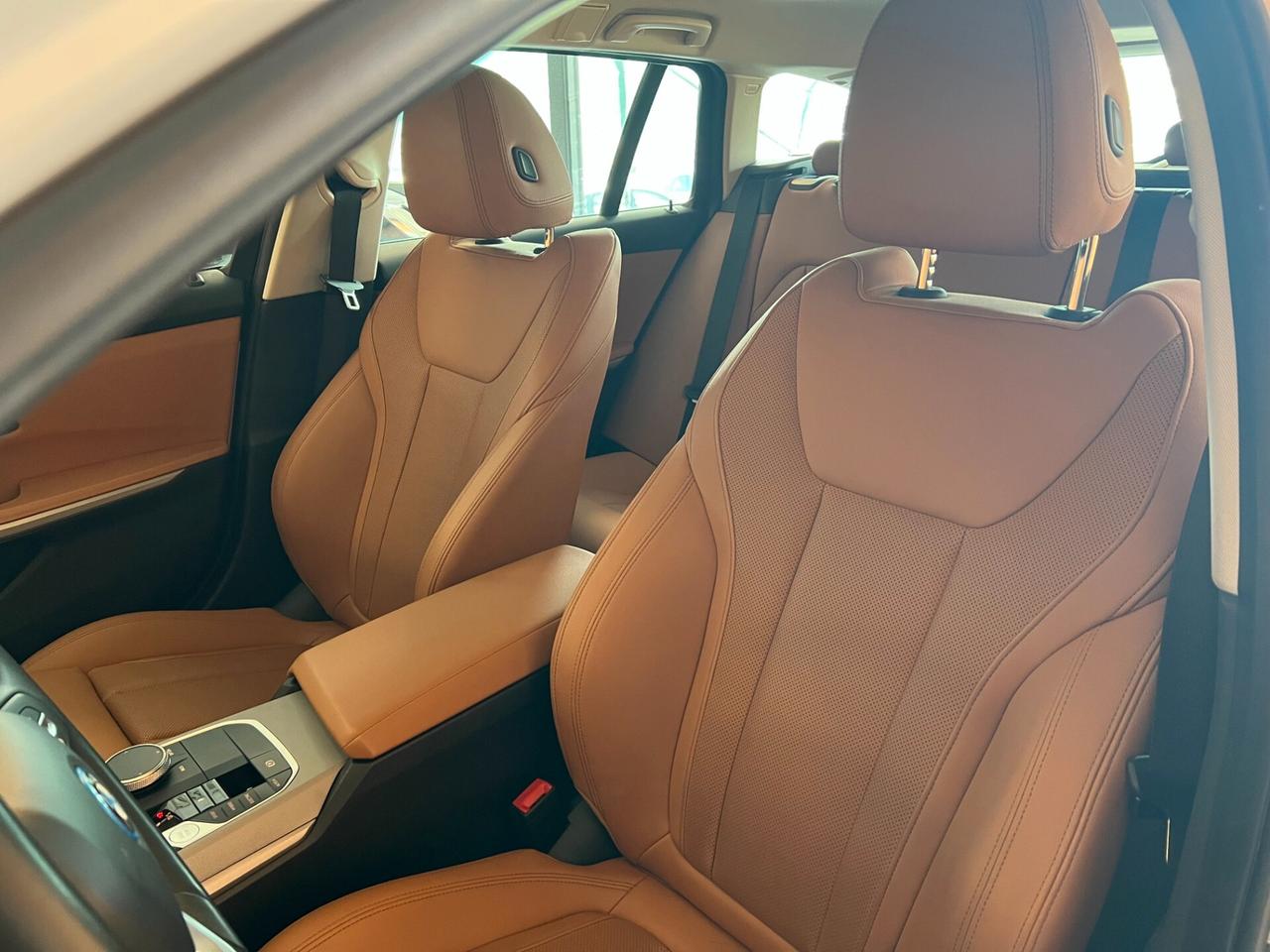 Bmw 330e G21 Touring auto