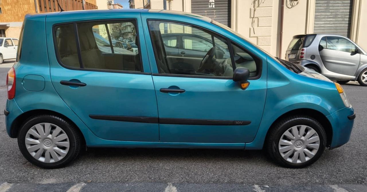 Renault Modus 1.2 16V Pack