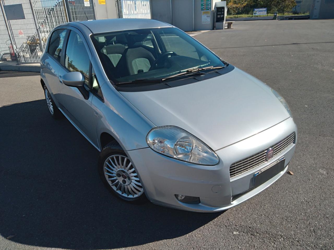 Fiat Grande Punto 1.4 77cv 5 porte Dynamic x neopatentati