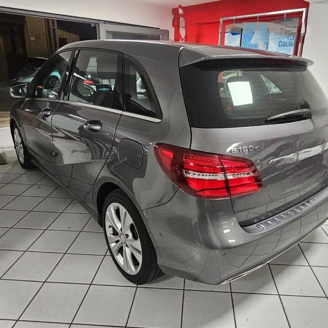 Mercedes-benz B 180 B 180 d Premium