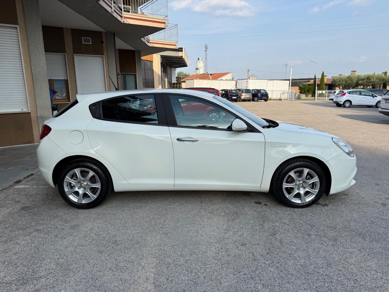 Alfa Romeo Giulietta 1.6 JTDm-2 105 CV
