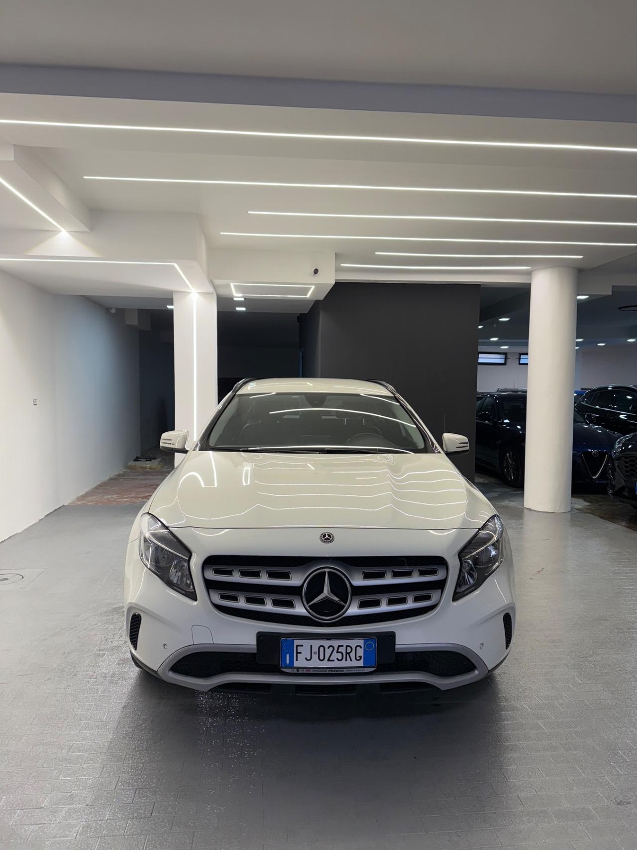 Mercedes-benz GLA 180 d Automatic Business