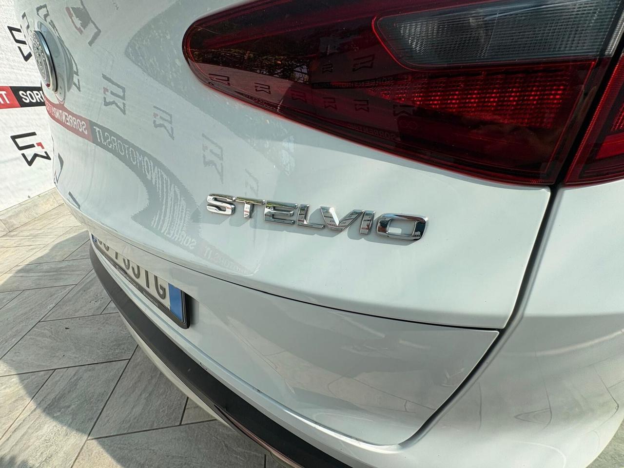 Alfa Romeo Stelvio 2.2 Turbodiesel 210 CV AT8 Q4 Ti