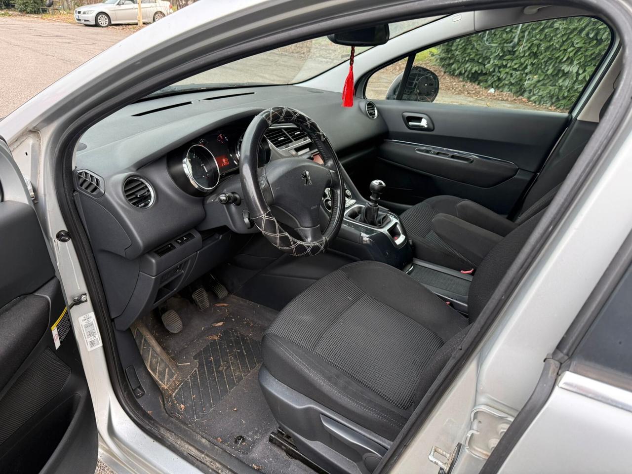 Peugeot 5008 1.6 HDi 112CV Féline