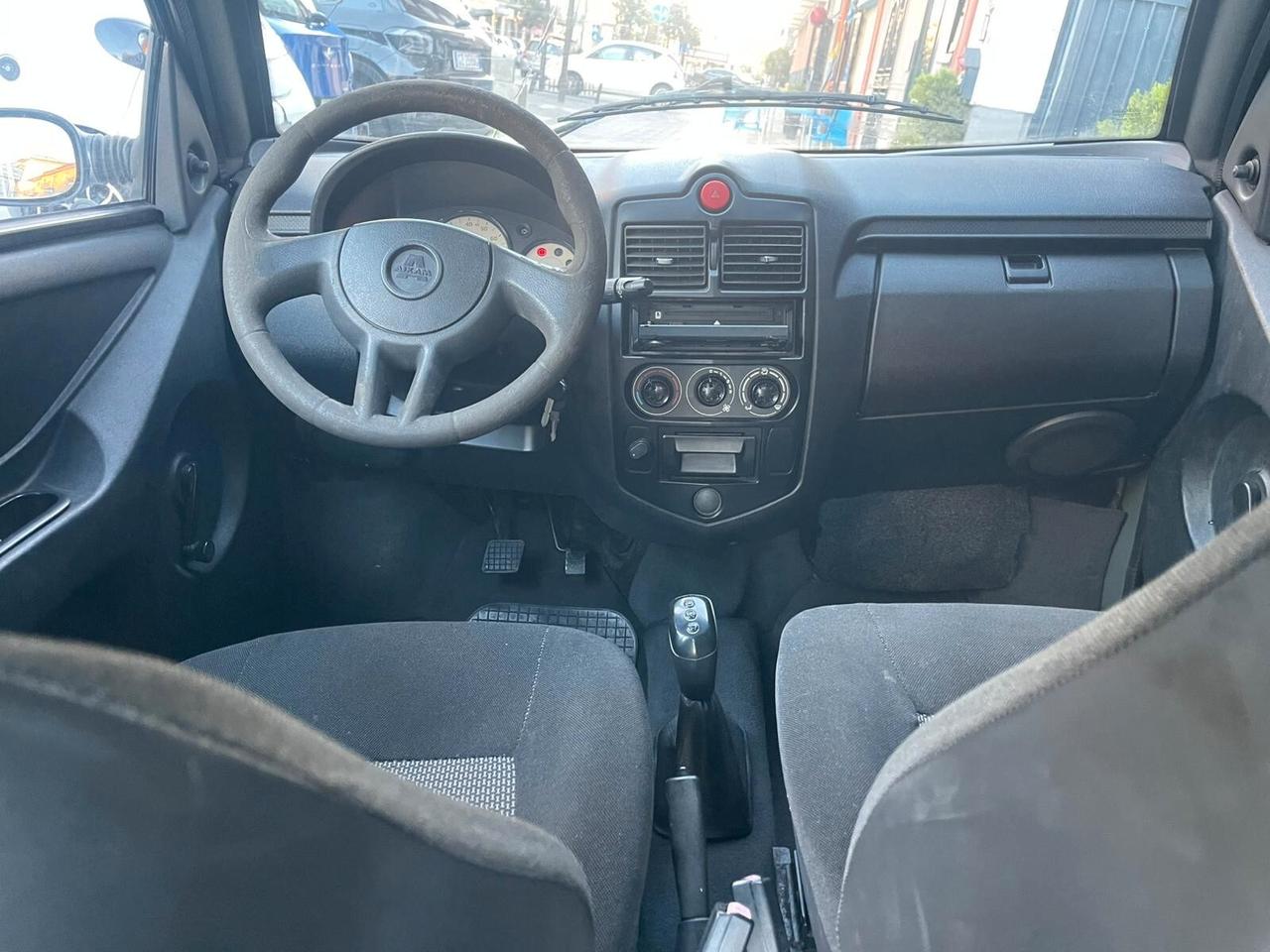 Minicar Aixam City blue edition