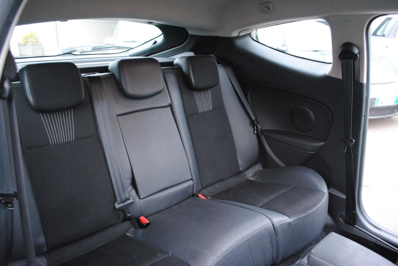 RENAULT MEGANE COUPE' 1.5 dCI 110 CV OK NEOPATENTATI