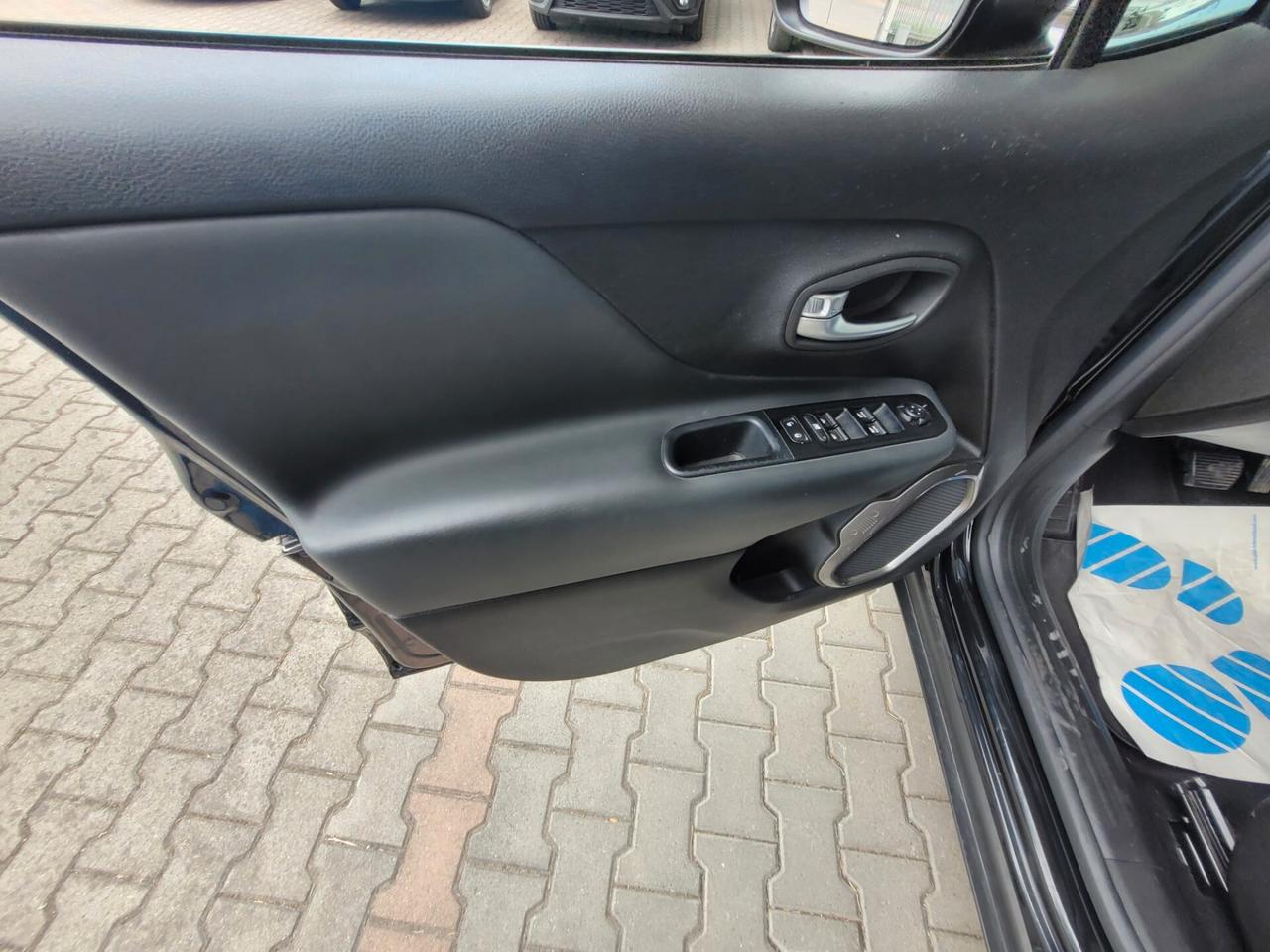 Jeep Renegade 1.3 T4 DDCT Limited