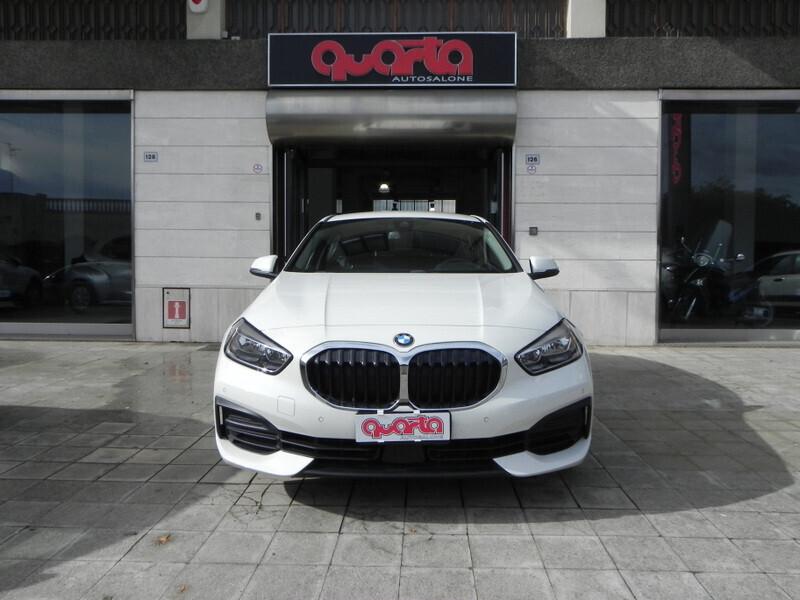 Bmw 118 118d 5p. Business Advantage