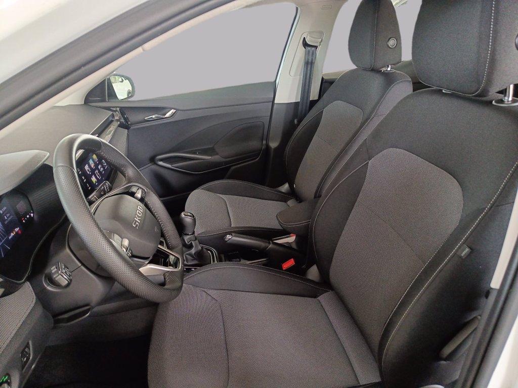 SKODA Fabia 1.0 tsi young edition 95cv del 2025