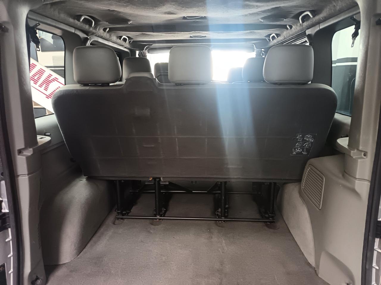 Opel Vivaro 27 2.5 CDTI/135CV PC-TN Combi