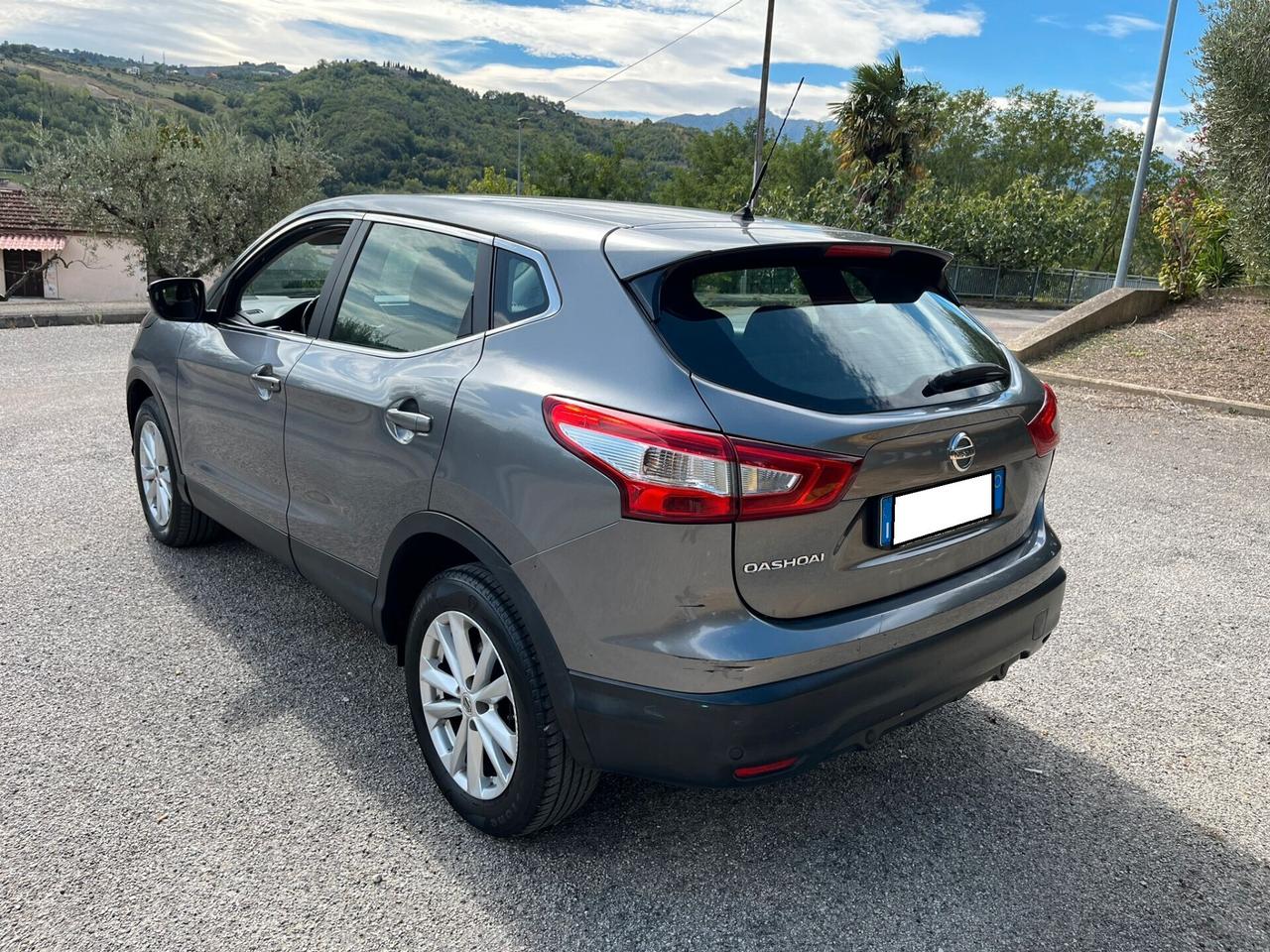 NISSAN Qashqai 1.6dCi 2WD Acenta 131 6M - 2015