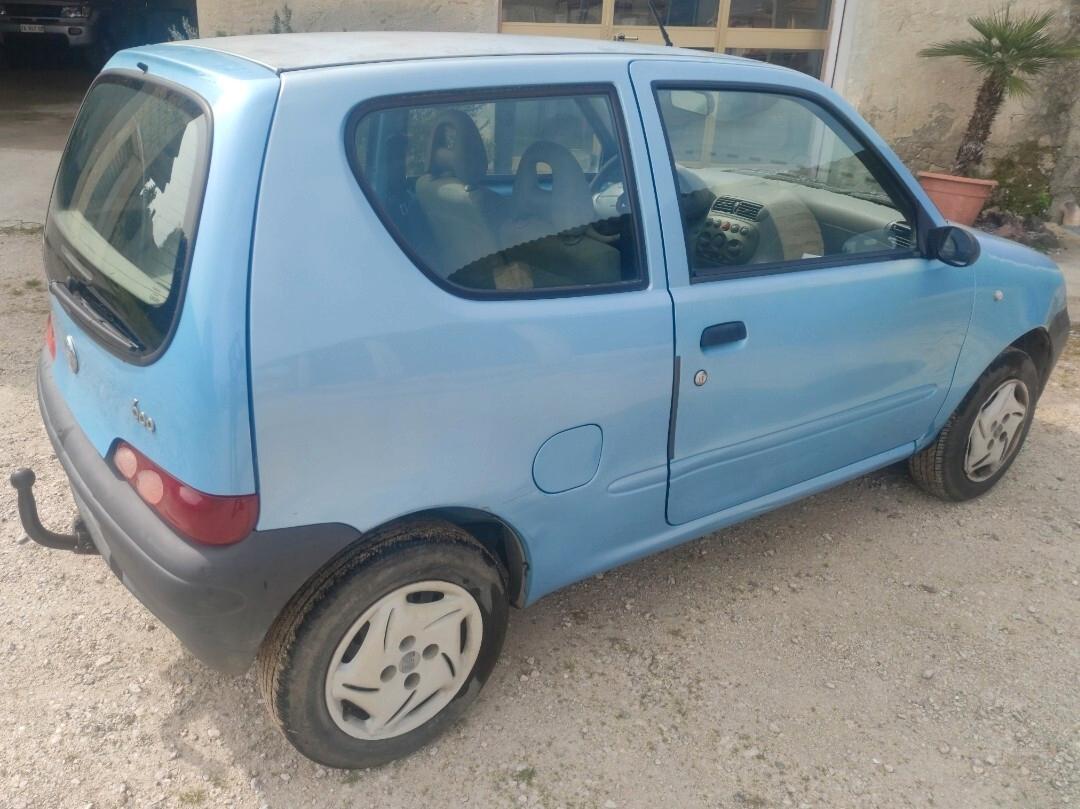 Fiat Seicento 1.1 i.e. con gancio traino e carrello