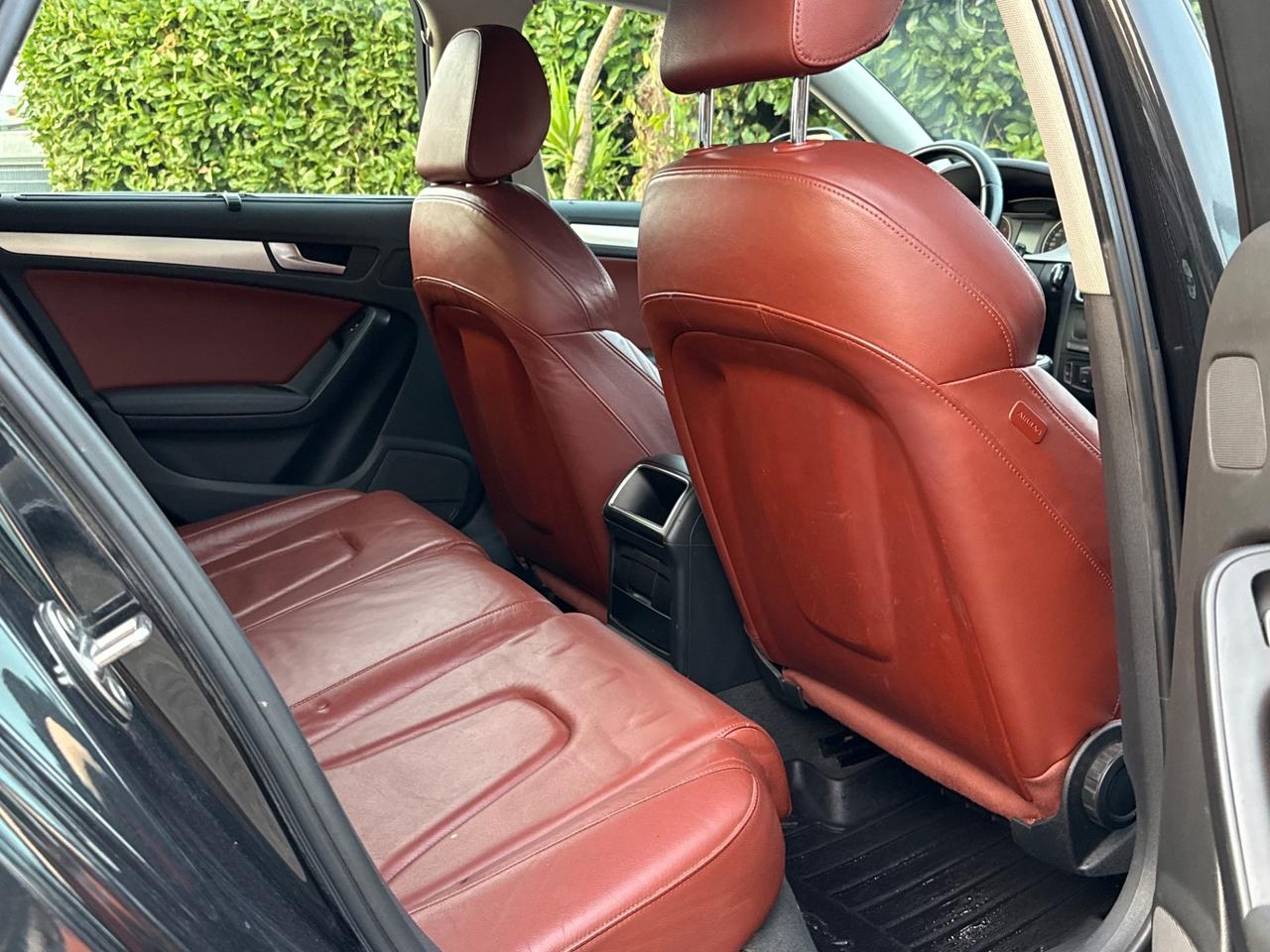 Audi A4 2.0 TDI 143CV S-LINE PELLE CERCHI R18