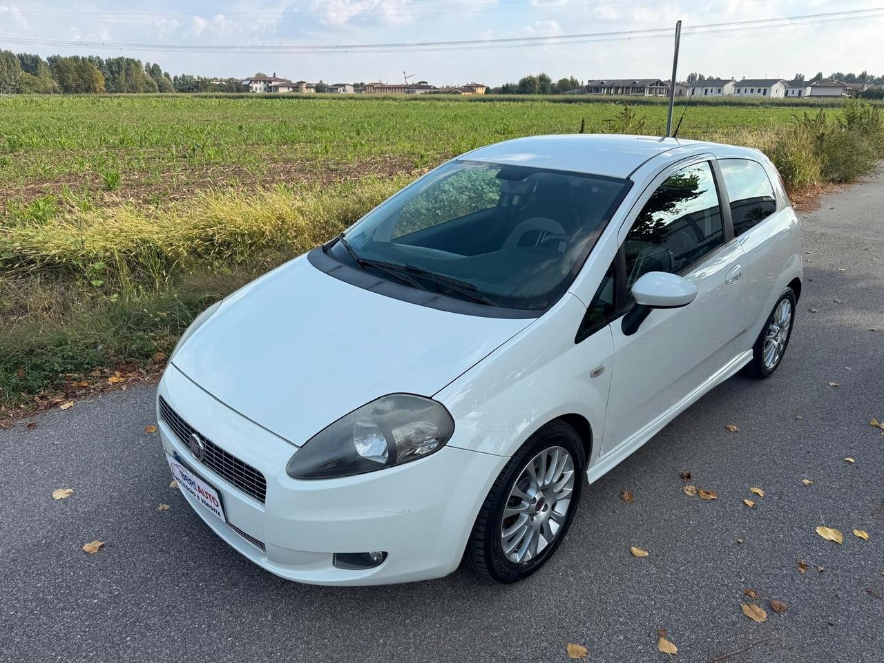 Fiat Grande Punto allestimento sport