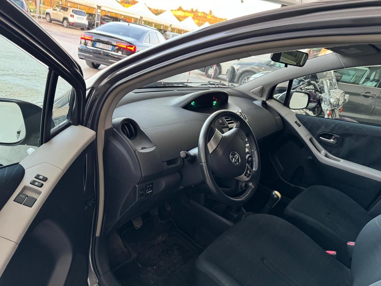 Toyota Yaris 1.4 D-4D 3 porte Navi