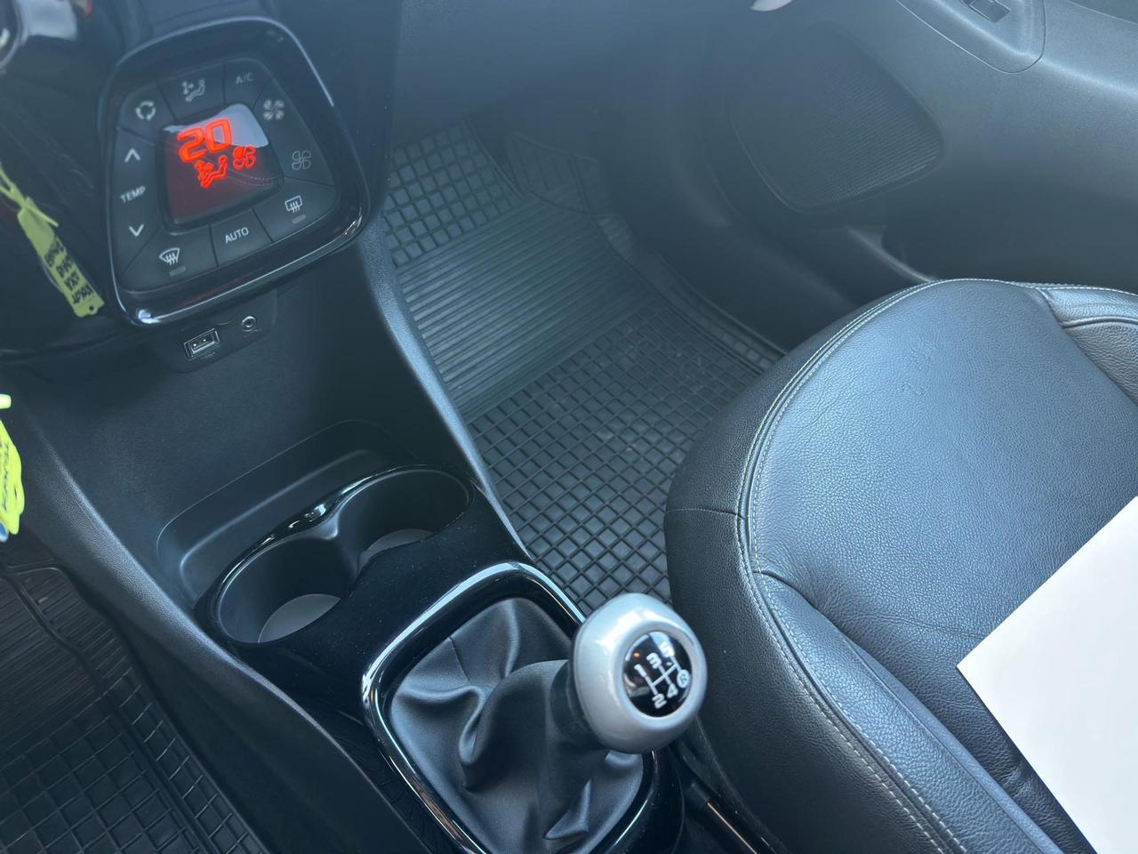 Toyota Aygo 5p 1.0 x-play my15