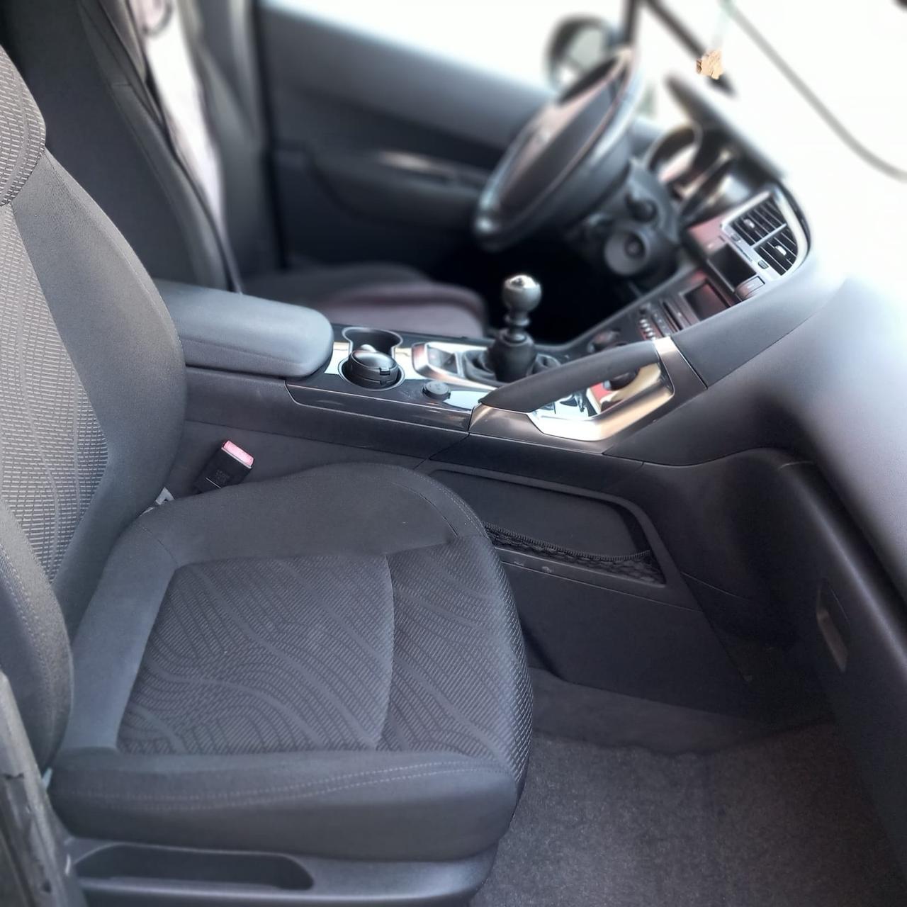 Peugeot 3008 1.6 HDi 110CV Tecno