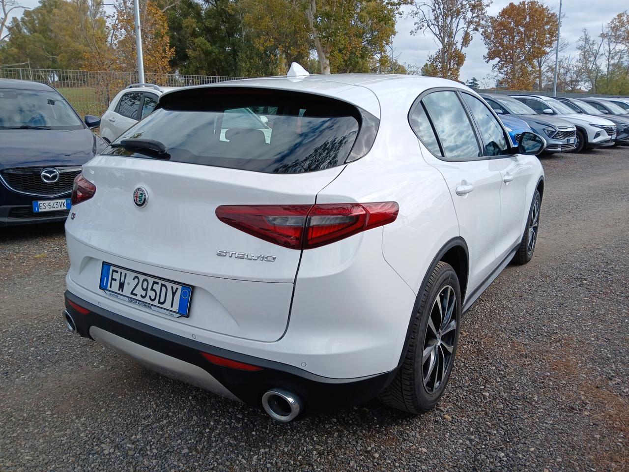 Alfa Romeo Stelvio 2.2 Turbodiesel 210 CV AT8 Q4