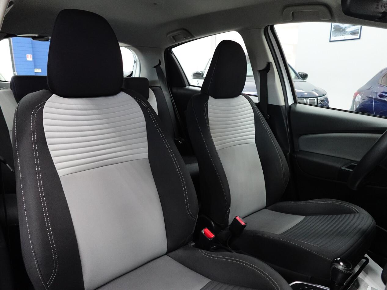 Toyota Yaris 1.5 E-CVT HYBRID 73 CV ACTIVE