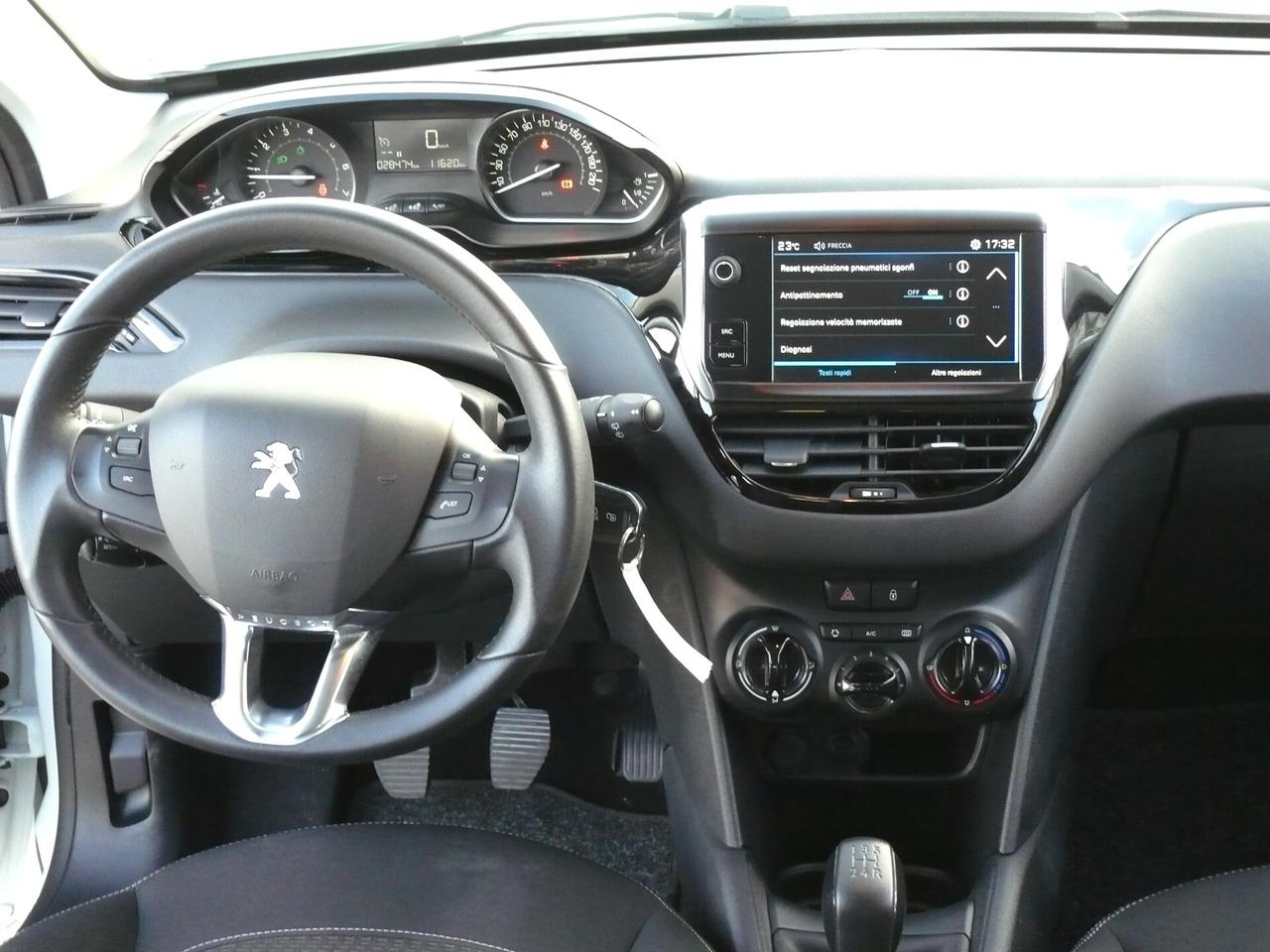 Peugeot 208 Allure (M1220)