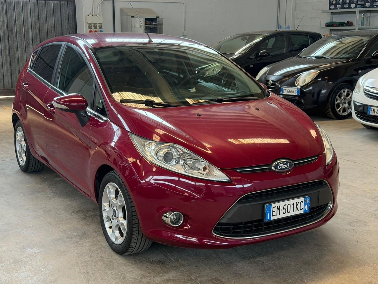 Ford Fiesta 1.4 16V 5p. Bz.- GPL Titanium Bs.