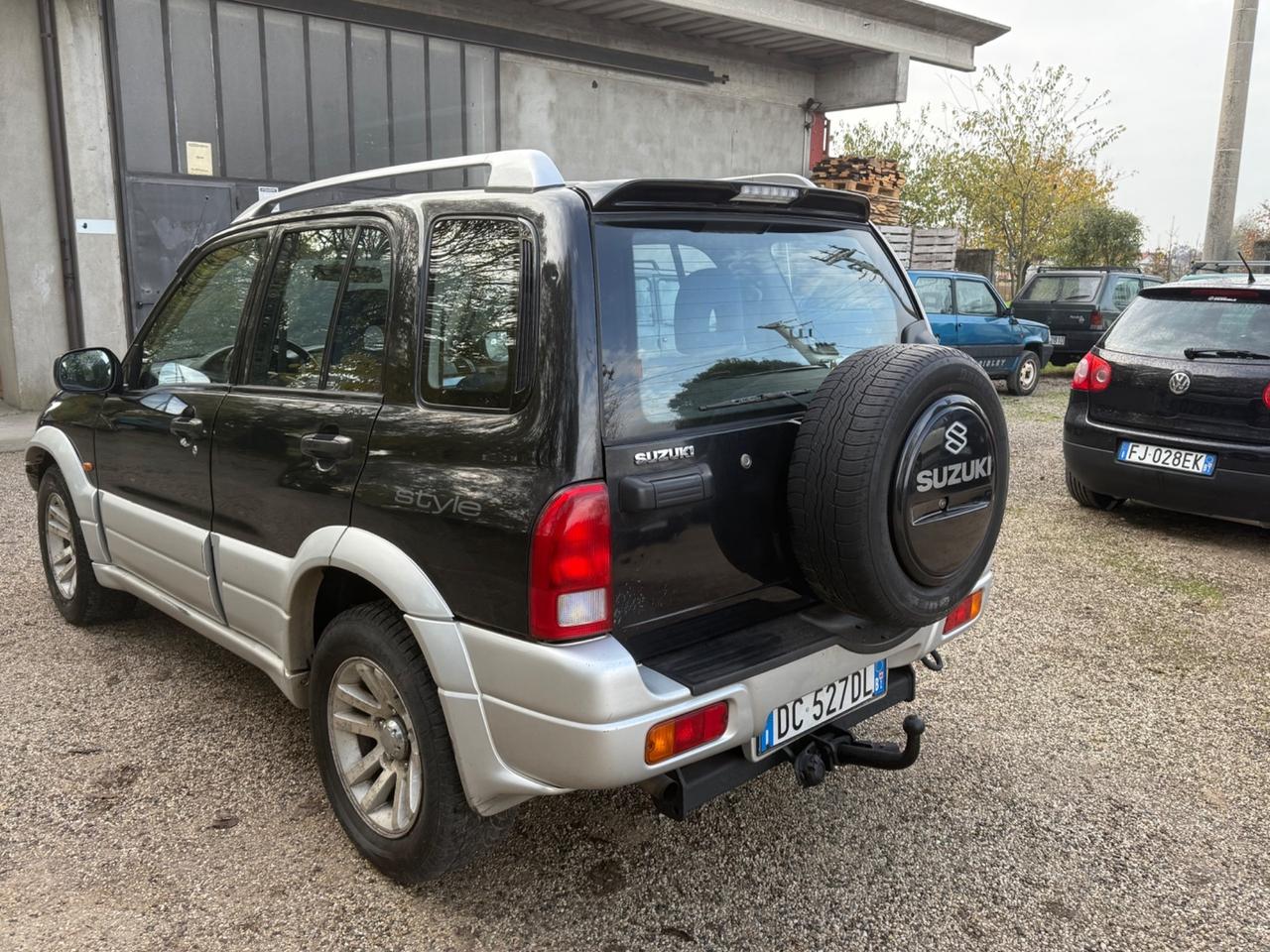 Suzuki Grand Vitara gancio traino