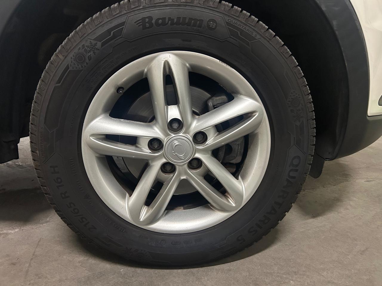 Ssangyong Korando 2.0 e-XDi 175 CV 2WD MT C
